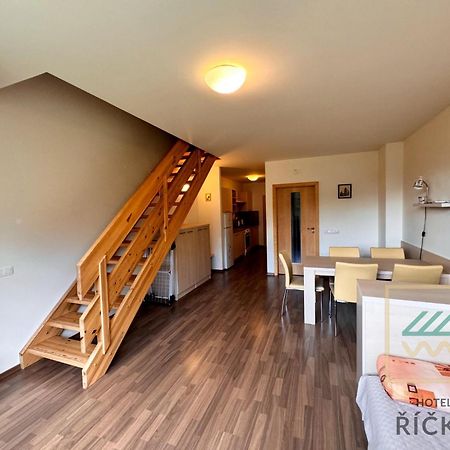 Apartmany Pod Zakletym - Hotel Ricky מראה חיצוני תמונה