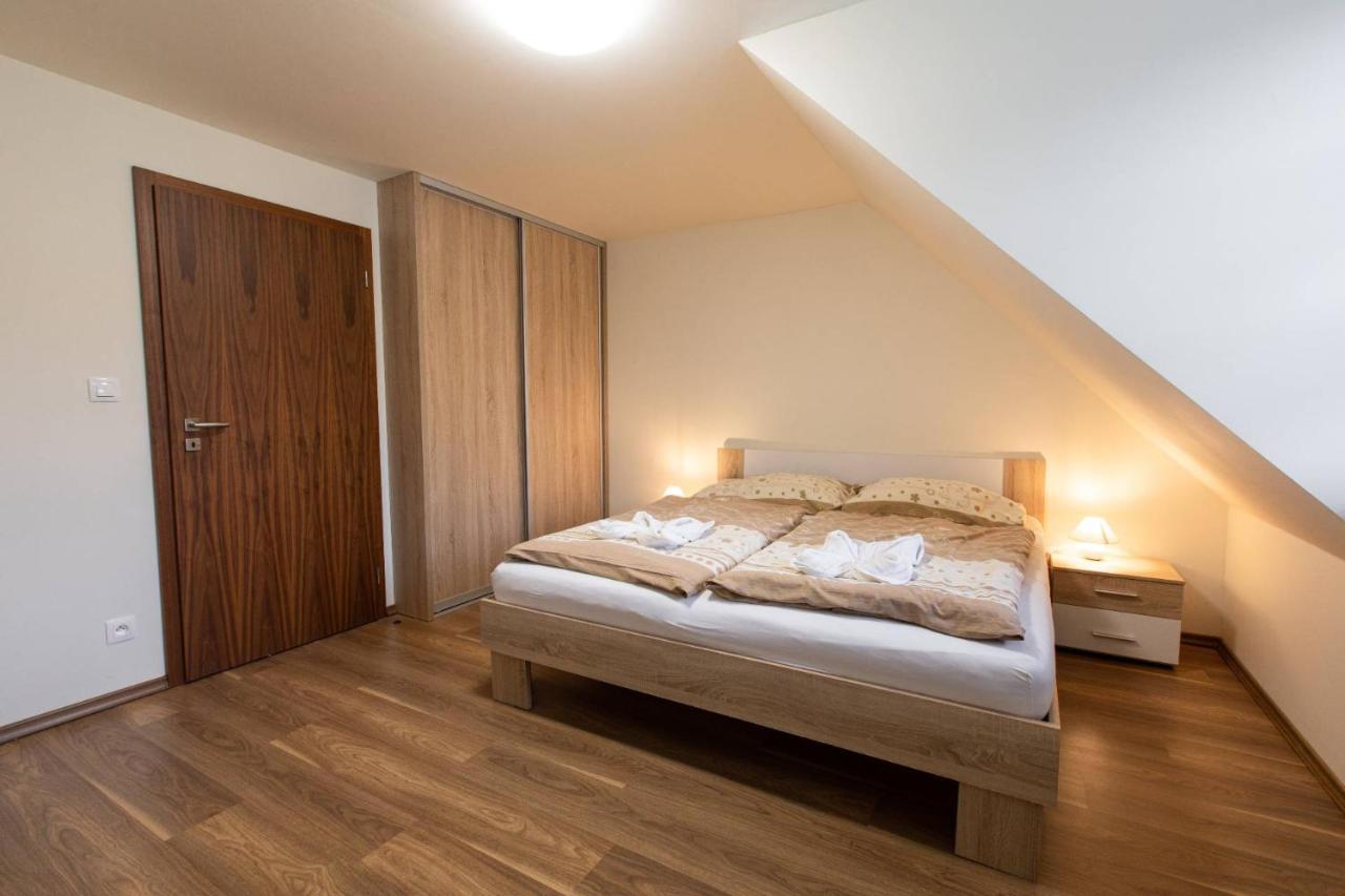 Apartmany Pod Zakletym - Hotel Ricky מראה חיצוני תמונה