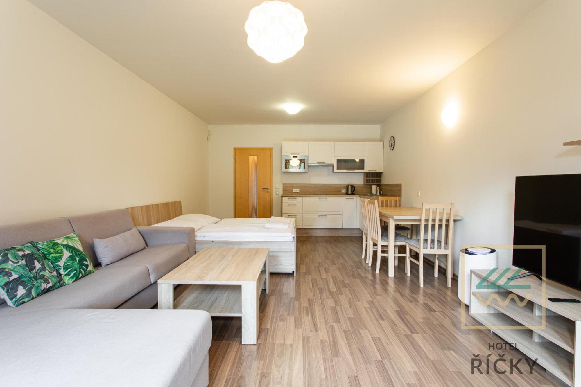 Apartmany Pod Zakletym - Hotel Ricky מראה חיצוני תמונה