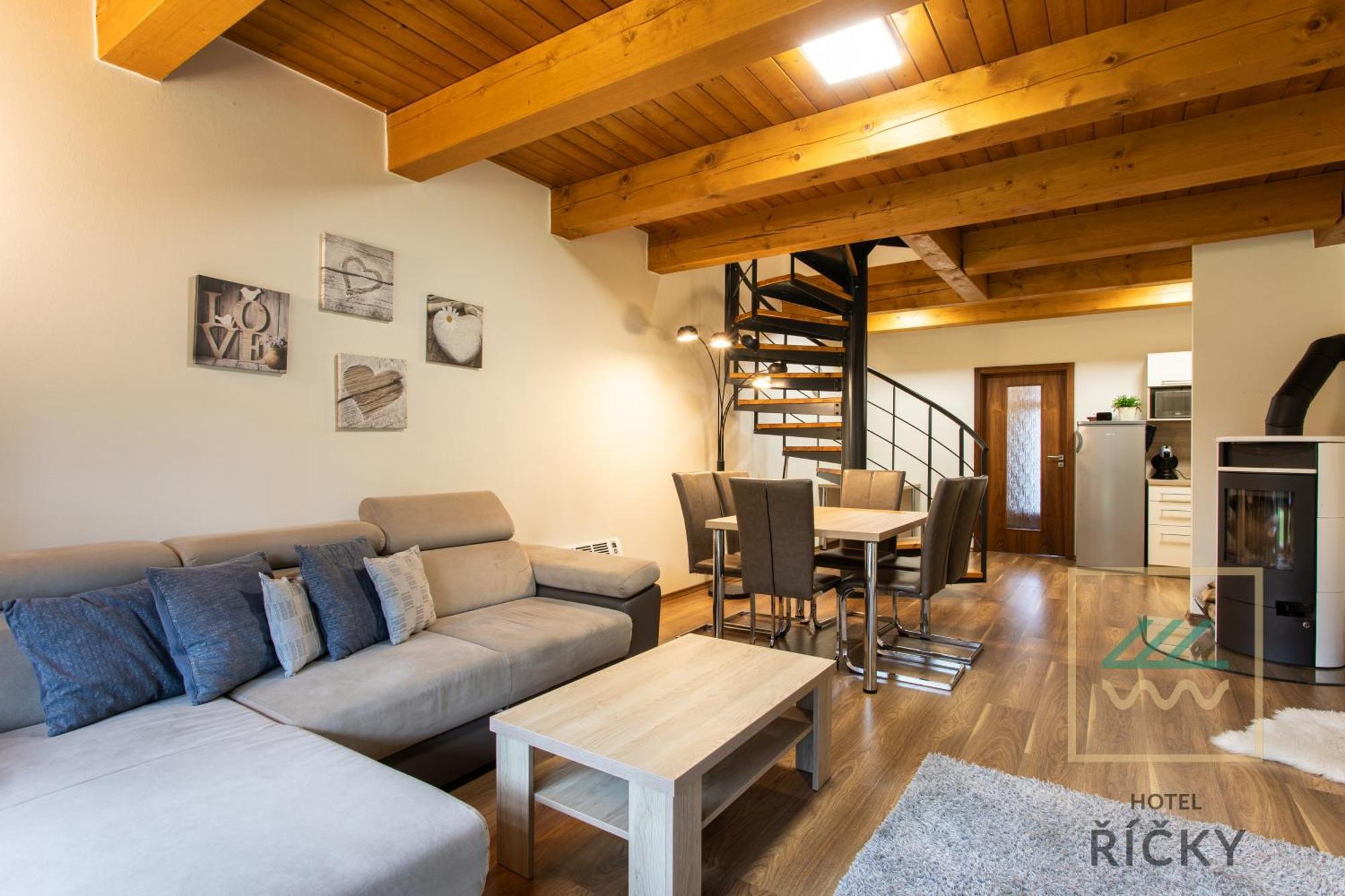 Apartmany Pod Zakletym - Hotel Ricky מראה חיצוני תמונה
